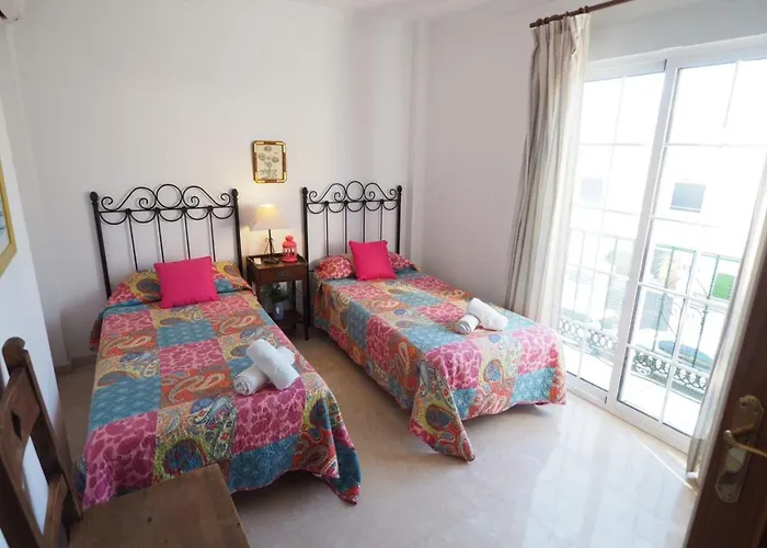 Paradise - Palomas Villa Nerja