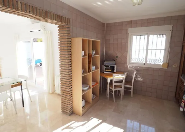 Paradise - Palomas Villa Nerja