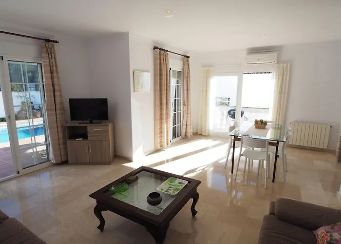 Paradise - Palomas Nerja